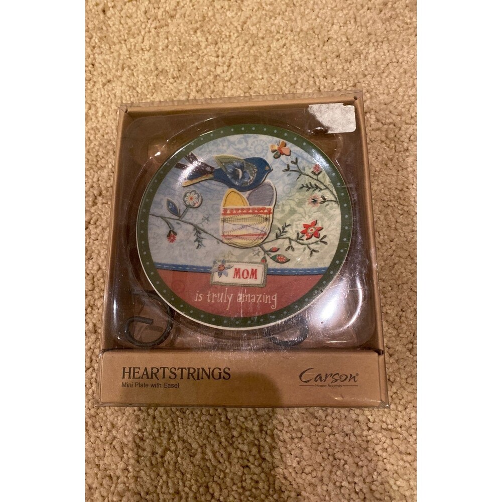 Heartstrings mom plate with easel